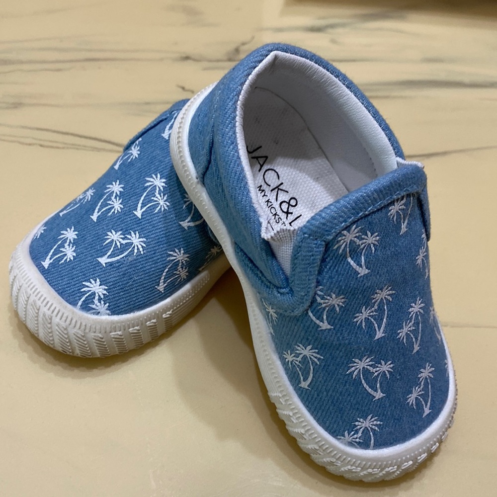 Jack&lily kicks toddler, size 5